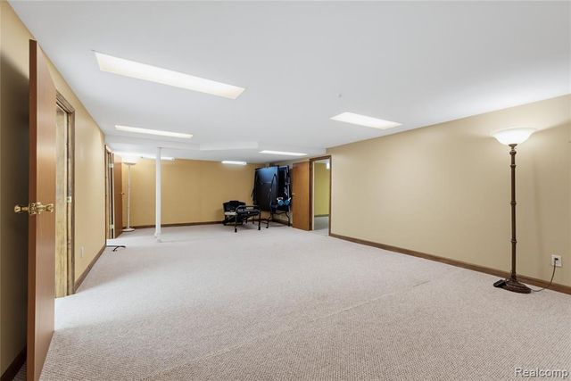 40820 Brightside Court, Sterling Heights, MI 48310