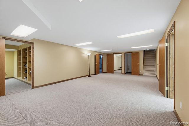 40820 Brightside Court, Sterling Heights, MI 48310
