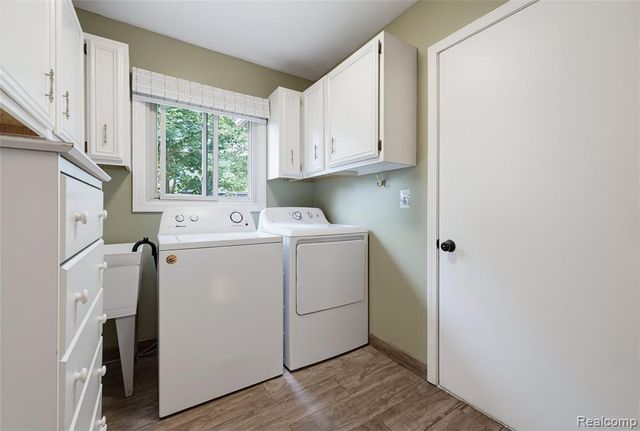 40820 Brightside Court, Sterling Heights, MI 48310