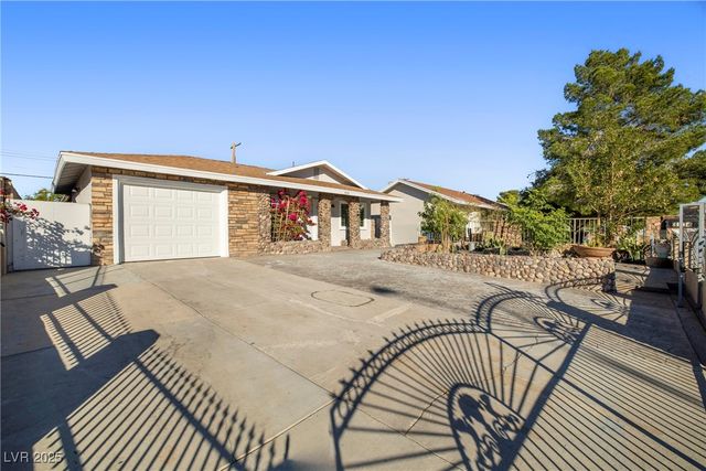 3104 East Bartlett Avenue, North Las Vegas, NV 89030