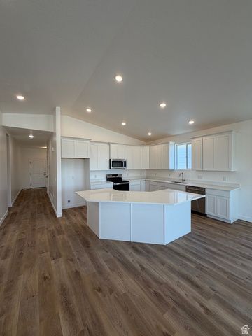 2223 S 2080 W, West Haven, UT 84401