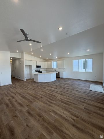 2223 S 2080 W, West Haven, UT 84401