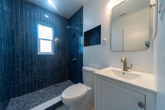 2004 1ST STREET SE, St Petersburg, FL 33705