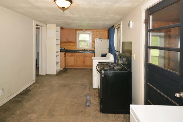 1923 Pleasant Drive, Portage City, MI 49002