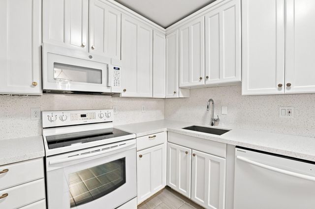 2251 NE 66th Street 1623, Fort Lauderdale, FL 33308