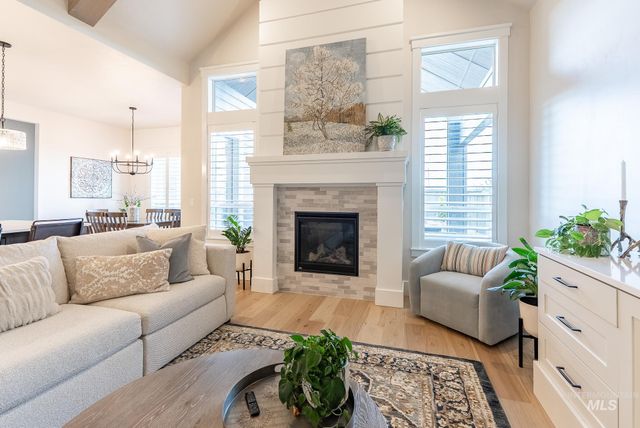 7065 S Zenith Ave, Meridian, ID 83642