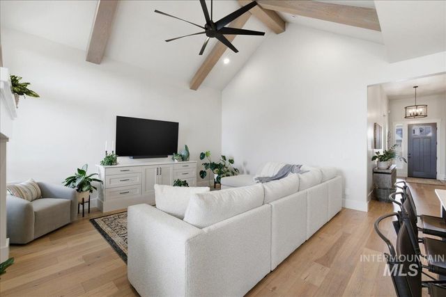 7065 S Zenith Ave, Meridian, ID 83642