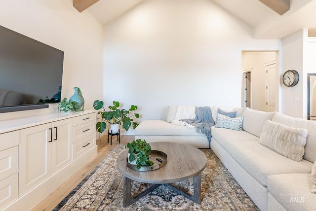 7065 S Zenith Ave, Meridian, ID 83642