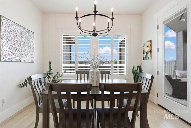 7065 S Zenith Ave, Meridian, ID 83642