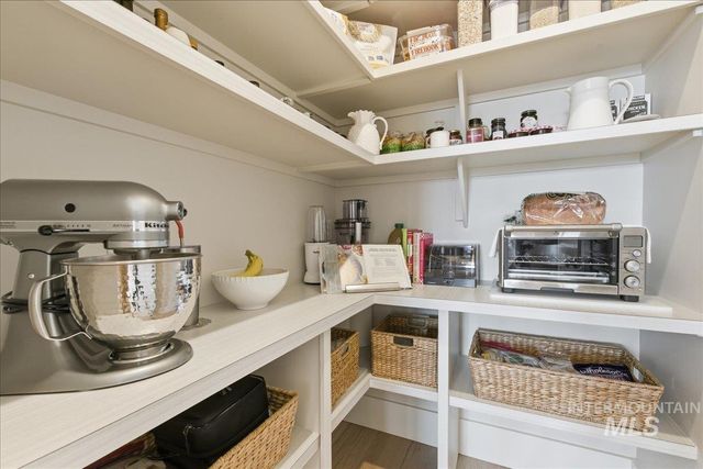 7065 S Zenith Ave, Meridian, ID 83642