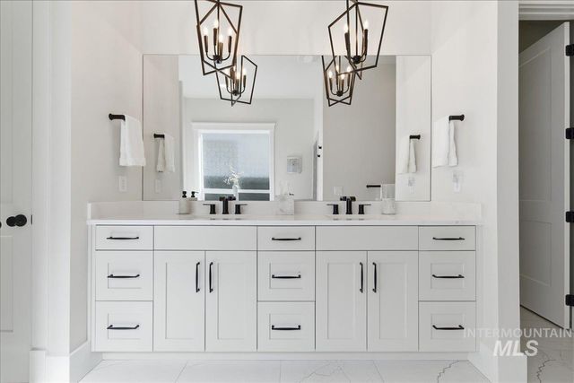 7065 S Zenith Ave, Meridian, ID 83642