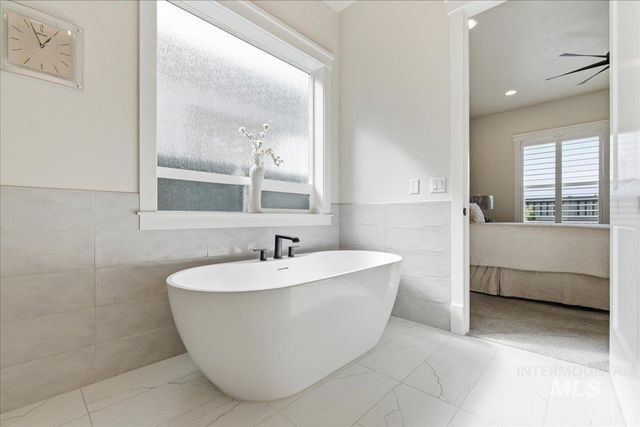 7065 S Zenith Ave, Meridian, ID 83642