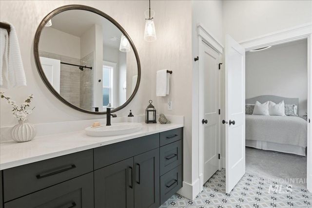 7065 S Zenith Ave, Meridian, ID 83642