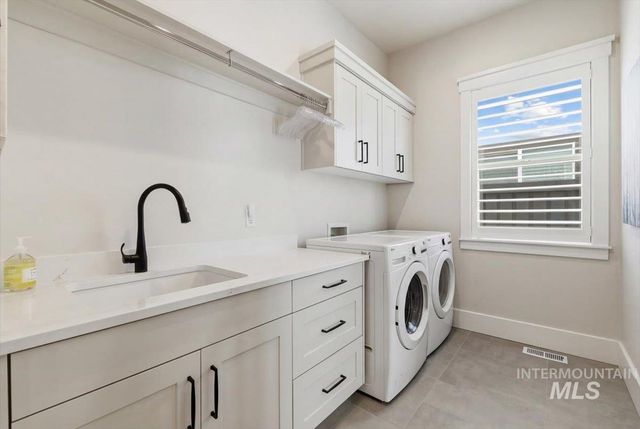 7065 S Zenith Ave, Meridian, ID 83642