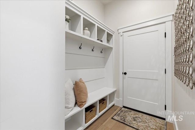 7065 S Zenith Ave, Meridian, ID 83642