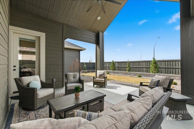 7065 S Zenith Ave, Meridian, ID 83642