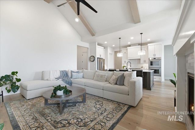 7065 S Zenith Ave, Meridian, ID 83642