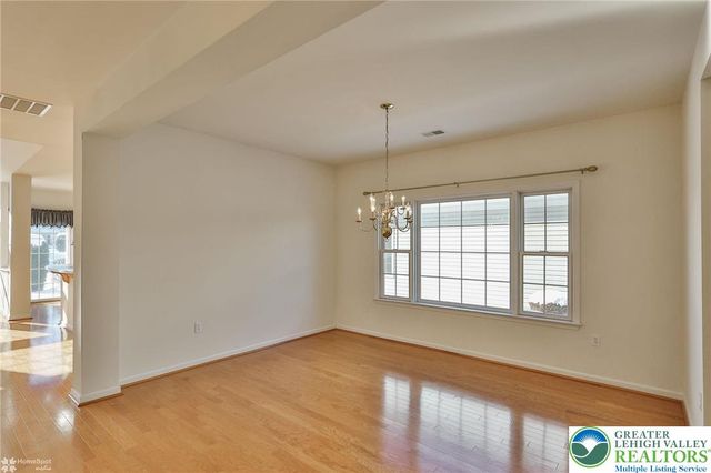 13 Devonshire Drive, Palmer Twp, PA 18045