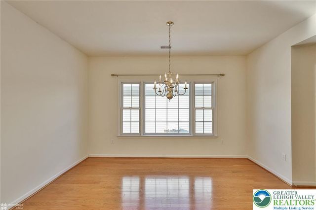 13 Devonshire Drive, Palmer Twp, PA 18045