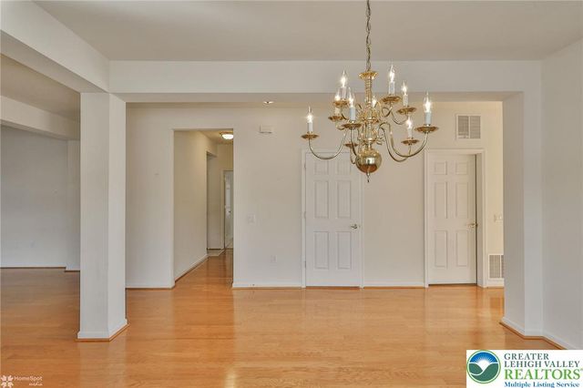 13 Devonshire Drive, Palmer Twp, PA 18045