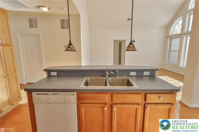 13 Devonshire Drive, Palmer Twp, PA 18045