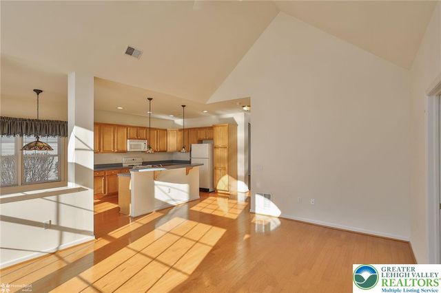 13 Devonshire Drive, Palmer Twp, PA 18045