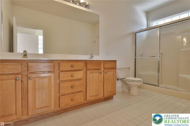 13 Devonshire Drive, Palmer Twp, PA 18045