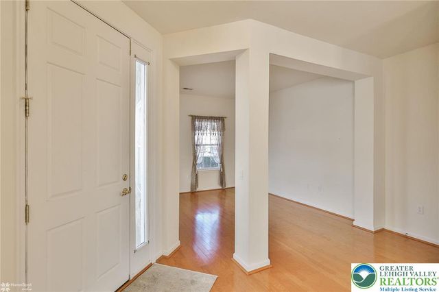 13 Devonshire Drive, Palmer Twp, PA 18045