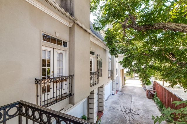 1318 Peden Street D, Houston, TX 77006