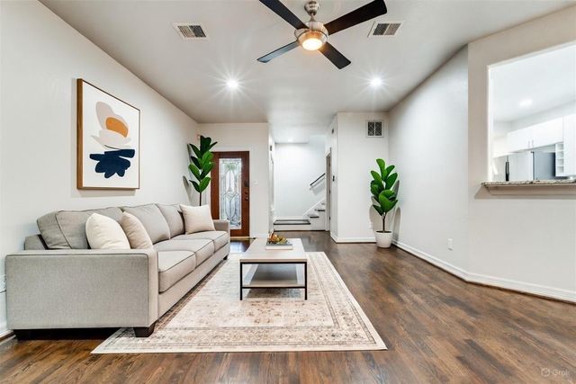 1318 Peden Street D, Houston, TX 77006