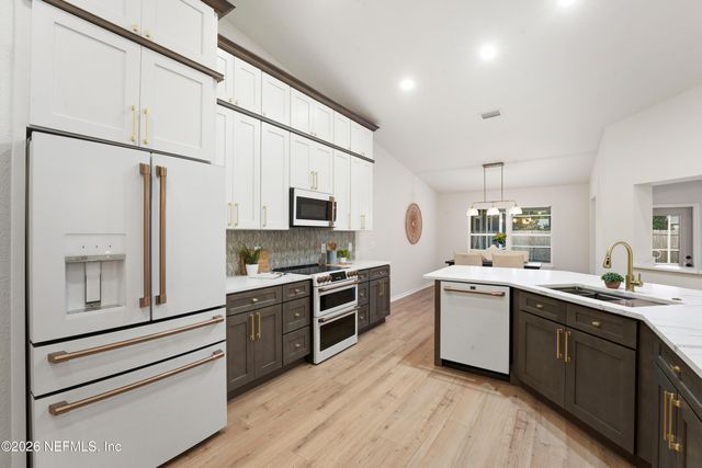 26 FAIRCHILD Lane, Palm Coast, FL 32137