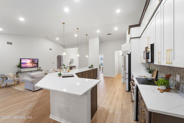 26 FAIRCHILD Lane, Palm Coast, FL 32137