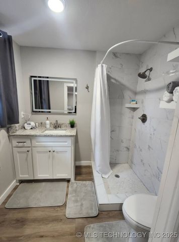 907 S McKinley, Calera, OK 74730