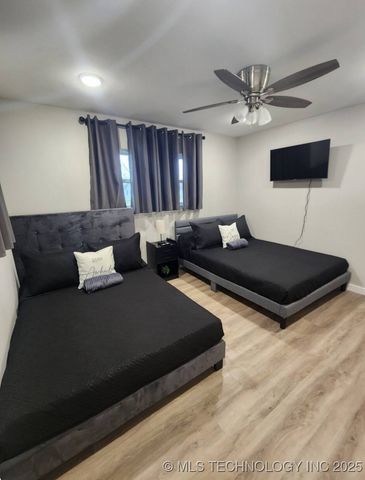 907 S McKinley, Calera, OK 74730