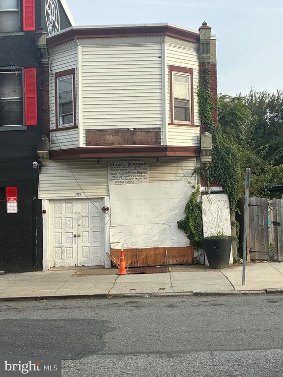 2703 W 3RD ST, CHESTER, PA 19013 — exterior