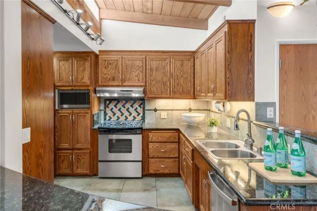 1927 S Moray, San Pedro, CA 90732