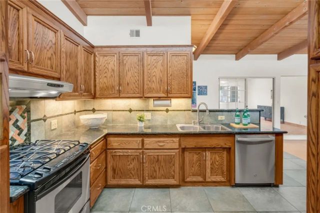 1927 S Moray, San Pedro, CA 90732