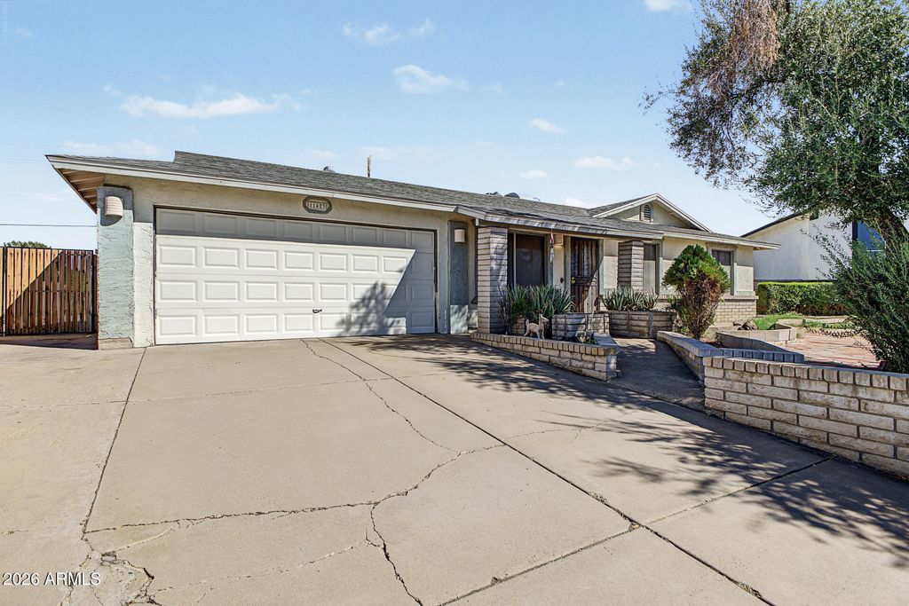 11423 N 51ST Drive, Glendale, AZ 85304 — exterior