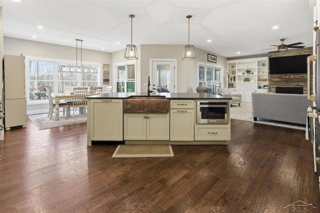 5716 Powder Horn Trail, Midland, MI 48642