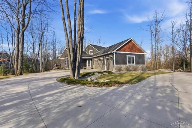 5716 Powder Horn Trail, Midland, MI 48642