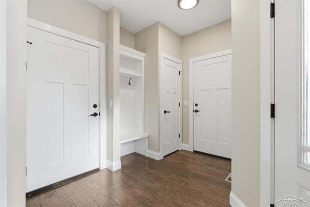 5716 Powder Horn Trail, Midland, MI 48642