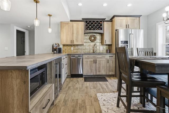 5716 Powder Horn Trail, Midland, MI 48642