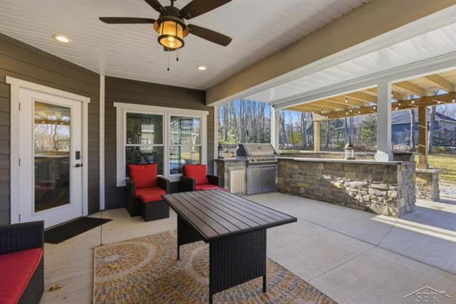 5716 Powder Horn Trail, Midland, MI 48642