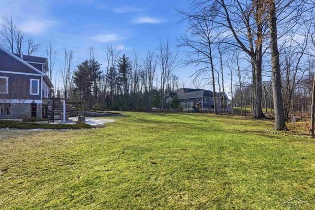 5716 Powder Horn Trail, Midland, MI 48642
