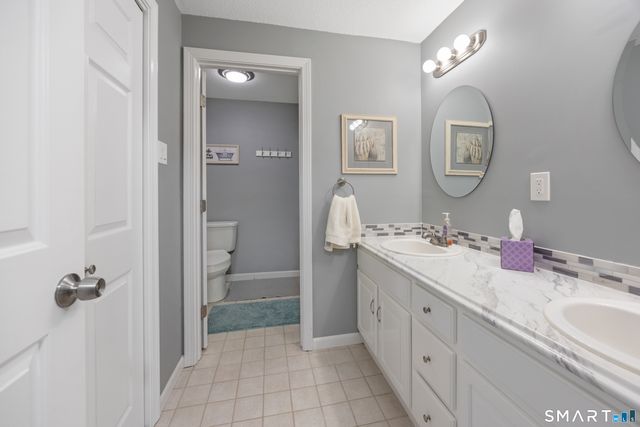 153 Natchaug Drive 153, Meriden, CT 06450