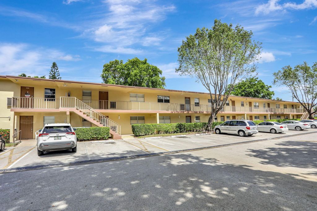 461 NW 76th Avenue 205, Margate, FL 33063