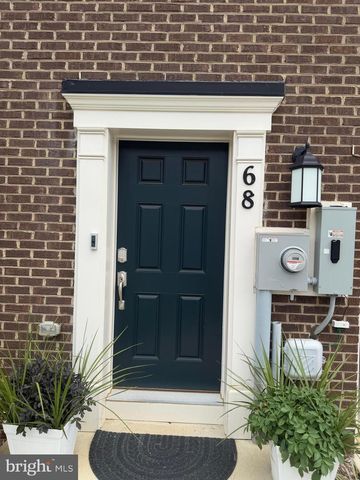 68 WINTERPLACE DR, Charles Town, WV 25414