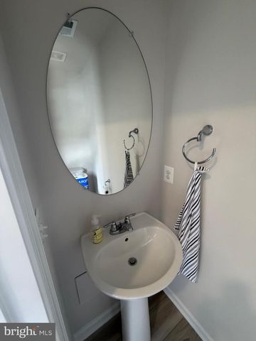 68 WINTERPLACE DR, Charles Town, WV 25414