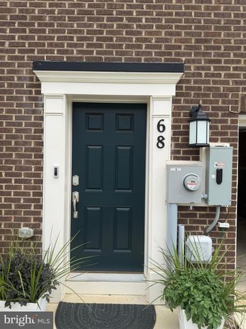 68 WINTERPLACE DR, Charles Town, WV 25414