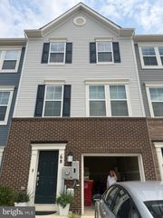 68 WINTERPLACE DR, Charles Town, WV 25414